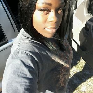 Meet your Posher, Etta